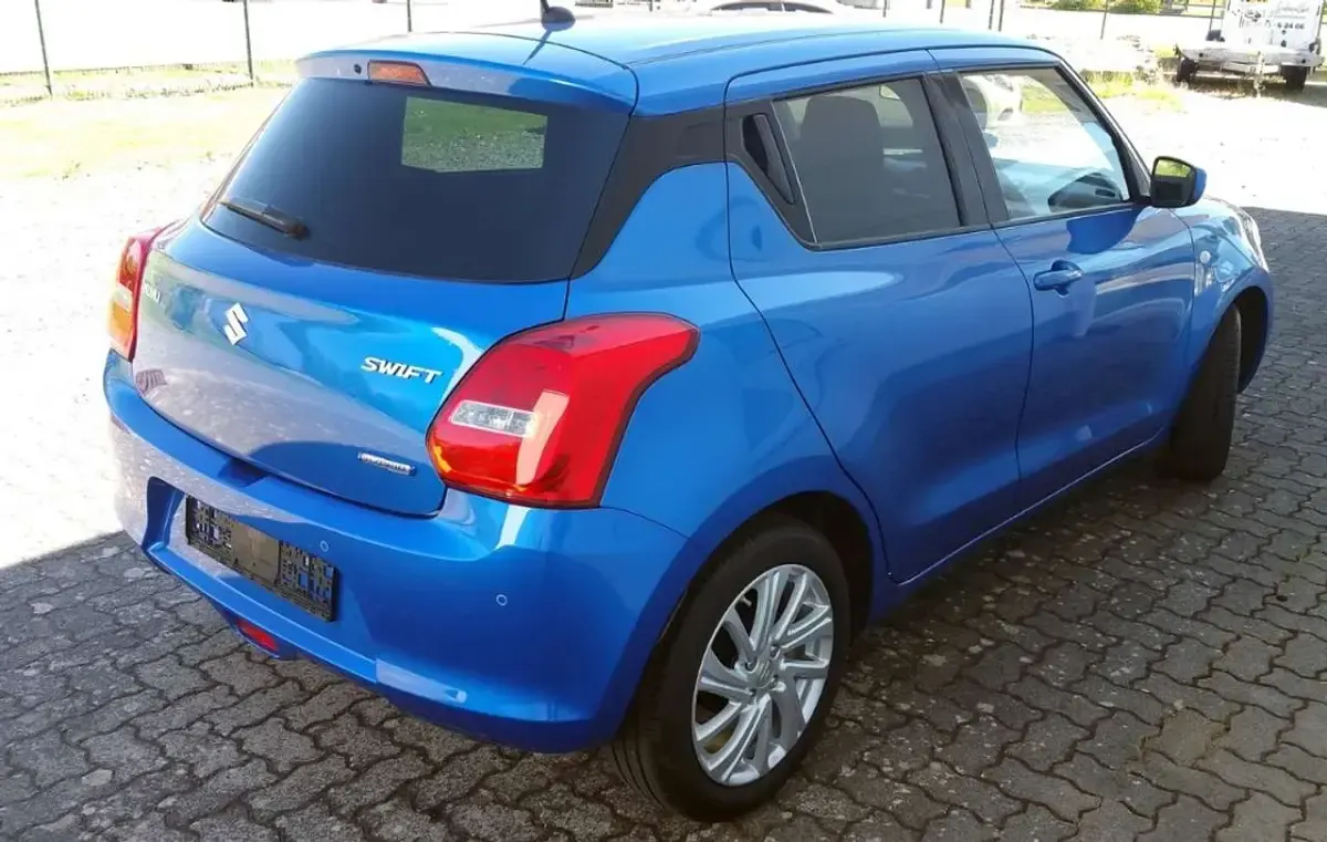Gebraucht Suzuki Swift Comfort 83 PS (61 kW) 2023 Blau Kleinwagen