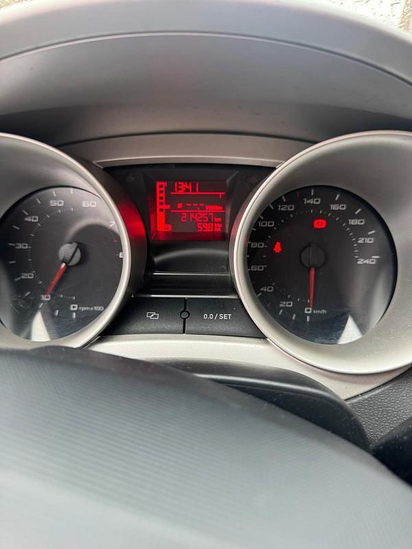 Gebraucht Seat Ibiza 86 PS (63 kW) 2011 Weiß Kleinwagen