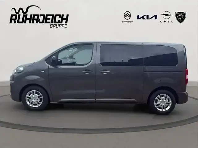 Gebraucht Citroën Spacetourer Shine 179 PS (131 kW) 2022 Grau Van / Kleinbus