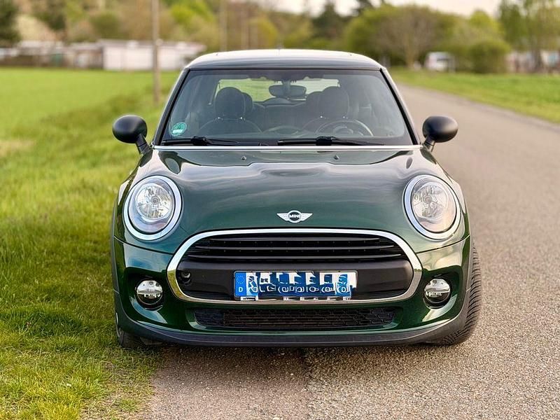 Usata Mini ONE 102 CV (75 kW) 2017 Verde Utilitaria