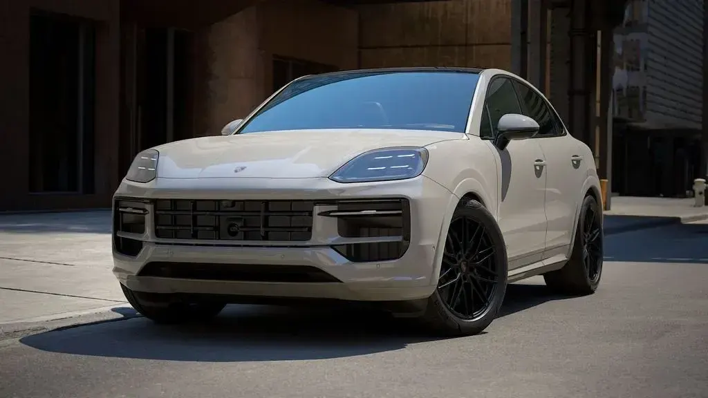 Neu Porsche Cayenne Coupe GTS 500 PS (367 kW) 2026 Kreide SUV