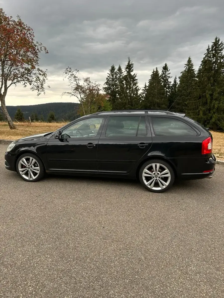 Gebraucht Skoda Octavia vRS 170 PS (125 kW) 2010 Schwarz Kombi