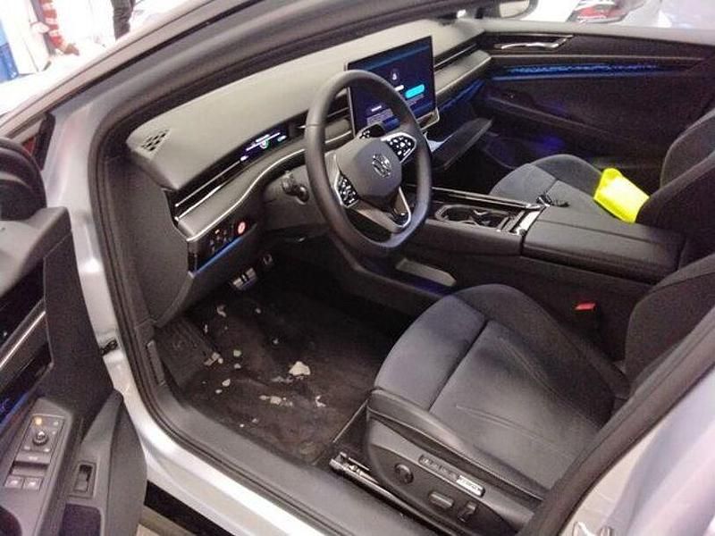 Gebraucht VW ID.7 Pro 210 kW (286 PS) 2025 Scale silver metallic Kombi