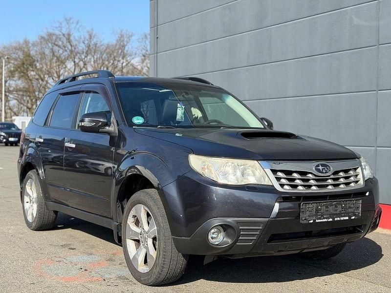 Gebraucht Subaru Forester Comfort 147 PS (108 kW) 2012 Grau SUV