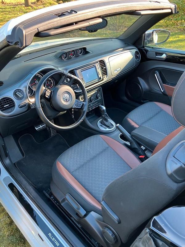 Gebraucht VW Beetle Allstar 105 PS (77 kW) 2017 Weiß Kleinwagen