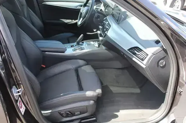 Gebraucht BMW 530 Sport Line 252 PS (185 kW) 2017 Sophistograu brillanteffekt Limousine