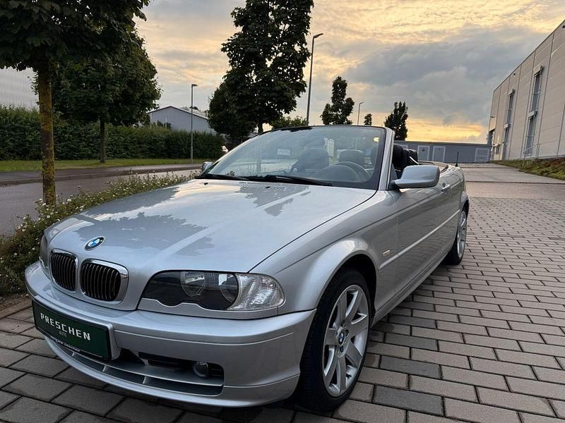 Silber Gebraucht 2001 BMW 325 Cabriolet Cabrio | 7.276 € (Fairer Preis) - Bild 1/4