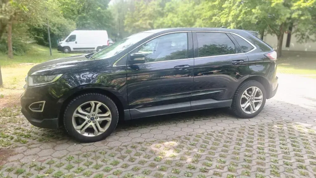 Gebraucht Ford Edge Titanium 179 PS (131 kW) 2016 Schwarz SUV