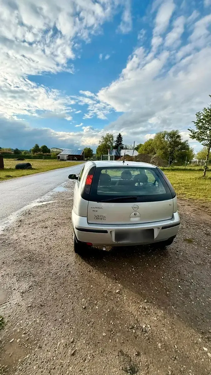 Gebraucht Opel Corsa 56 PS (41 kW) 2004 Silber Kleinwagen