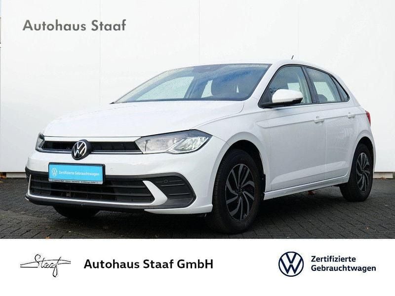 Pure white Gebraucht 2023 VW Polo Life Limousine | 17.990 € (Guter Preis) - Bild 1/4
