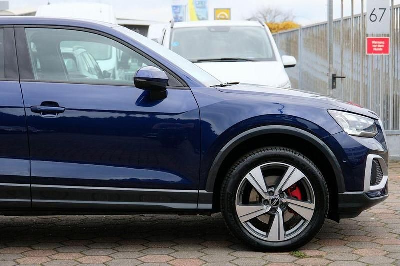 Gebraucht Audi Q2 Advanced 150 PS (110 kW) 2022 Navarrablau SUV
