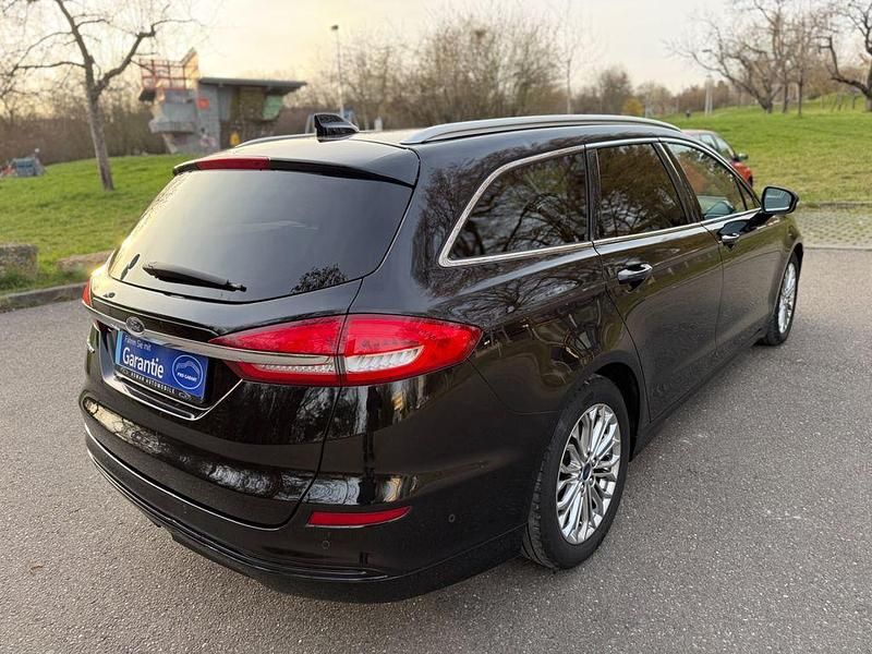 Gebraucht Ford Mondeo Titanium 150 PS (110 kW) 2020 Schwarz Limousine