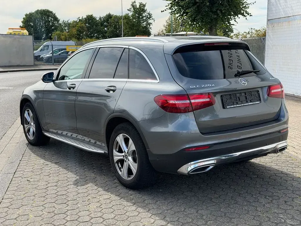 Gebraucht Mercedes GLC220 170 PS (125 kW) 2018 Grau SUV