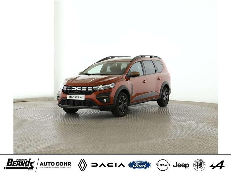 Terracottabraun met. (cnz) Gebraucht 2025 Dacia Jogger Extreme Kombi | 20.880 € (Fairer Preis) - Bild 1/4