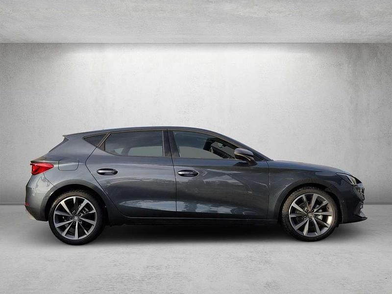 Neu Seat Leon FR 150 PS (110 kW) 2025 Magnetic grau metallic Limousine