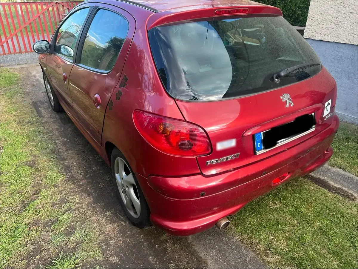 Gebraucht Peugeot 206 110 PS (80 kW) 2007 Rot Kleinwagen