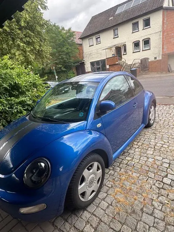 Gebraucht VW New Beetle 101 PS (74 kW) 2002 Blau Kleinwagen