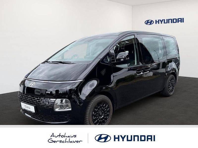 Schwarz Gebraucht 2024 Hyundai Staria Trend Van | 44.990 € (Fairer Preis) - Bild 1/4