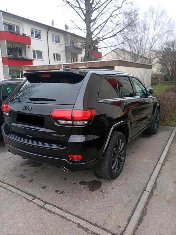 Gebraucht Jeep Grand Cherokee Night Eagle 250 PS (183 kW) 2017 Schwarz SUV
