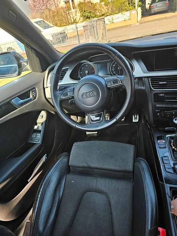 Gebraucht Audi A4 S-Line 204 PS (150 kW) 2013 Schwarz Kombi