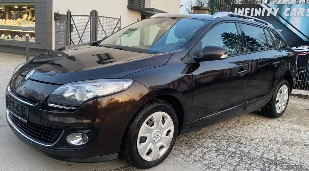 Gebraucht Renault Mégane Dynamique 131 PS (96 kW) 2012 Braun Limousine