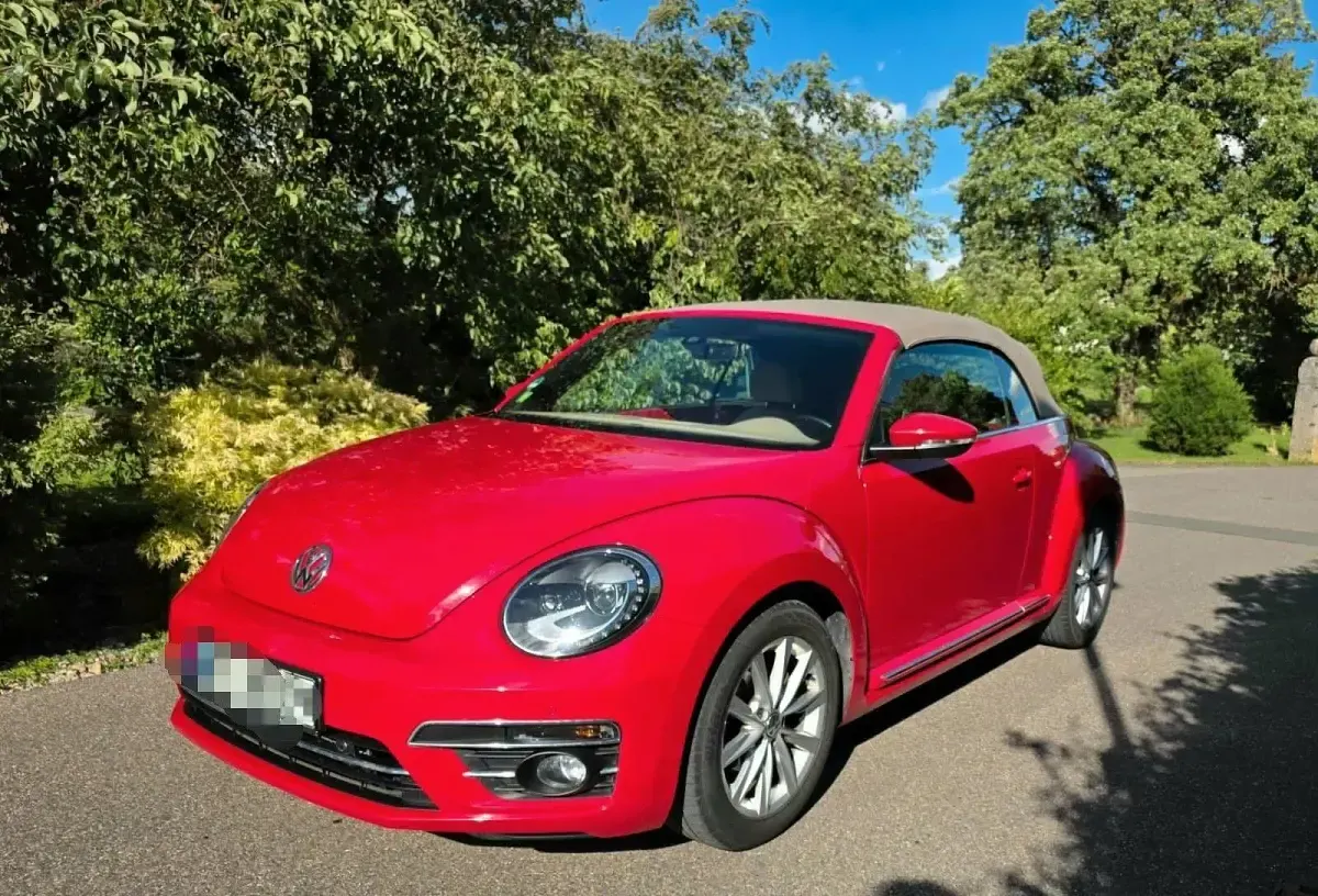 Gebraucht VW Beetle 150 PS (110 kW) 2017 Rot Kleinwagen