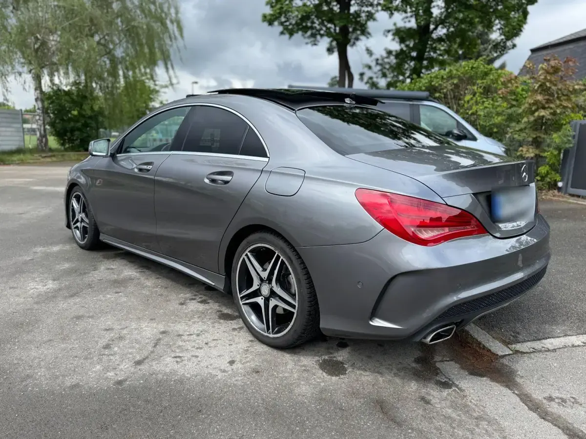 Gebraucht Mercedes CLA200 AMG line 156 PS (114 kW) 2015 Grau Coupé