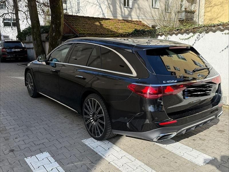 Gebraucht Mercedes E450 367 PS (269 kW) 2024 Schwarz Limousine