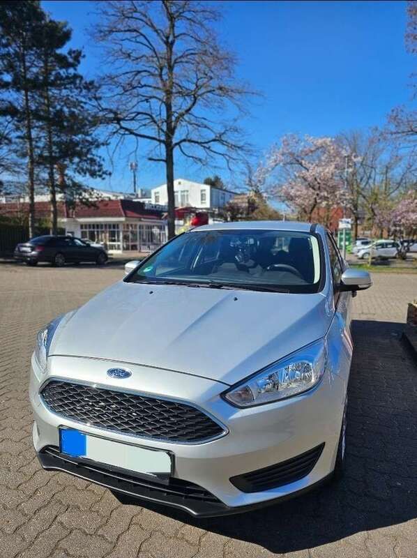 Silber Gebraucht 2016 Ford Focus Business Edition Kombi | 7.500 € (Superpreis) - Bild 1/4