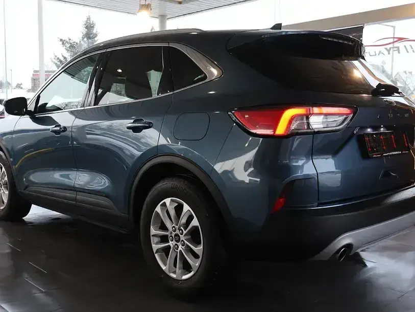 Usado Ford Kuga Titanium X 120 HP (88 kW) 2020 Azul SUV