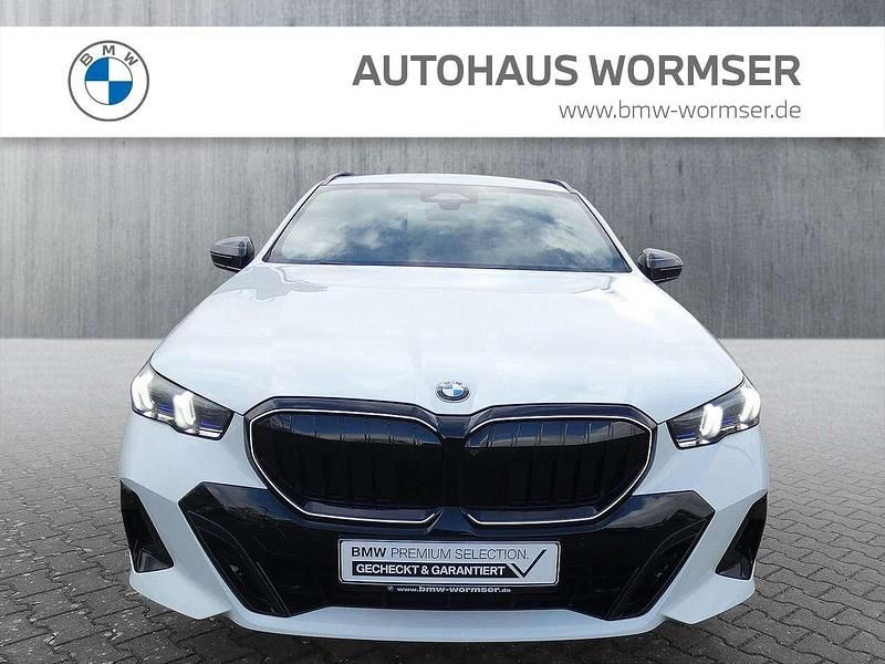 Gebraucht BMW 520 Comfort Edition 197 PS (144 kW) 2025 Weiß Kombi