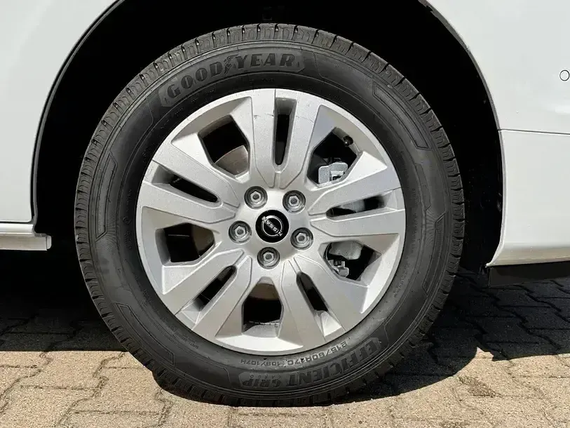 Gebraucht Nissan Primastar Tekna 150 PS (110 kW) 2025 Weiß Van / Kleinbus