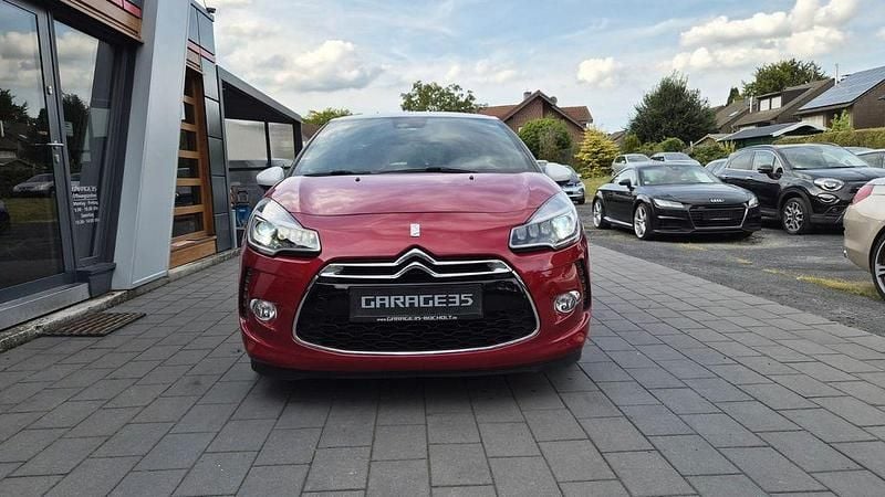 Gebraucht Citroën DS3 Sport Chic 120 PS (88 kW) 2015 Rot Kleinwagen