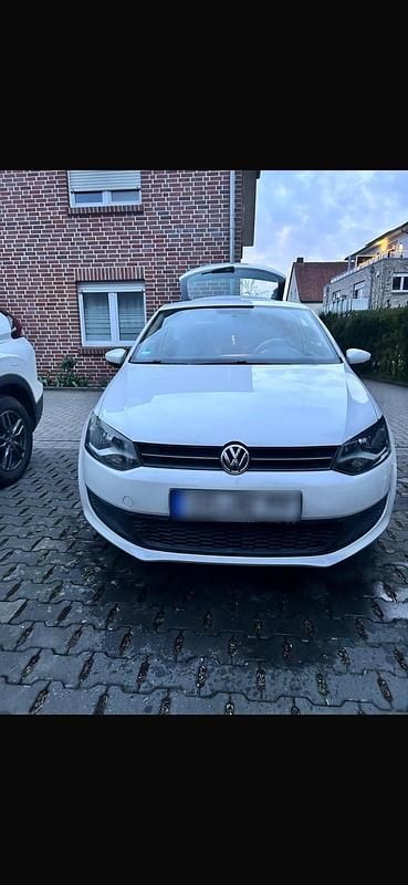 Gebraucht VW Polo 90 PS (66 kW) 2010 Weiß Kleinwagen