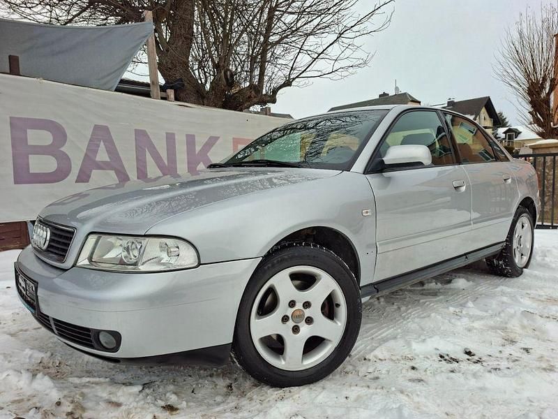 Silber Gebraucht 1999 Audi A4 Limousine | 6.950 € - Bild 1/4