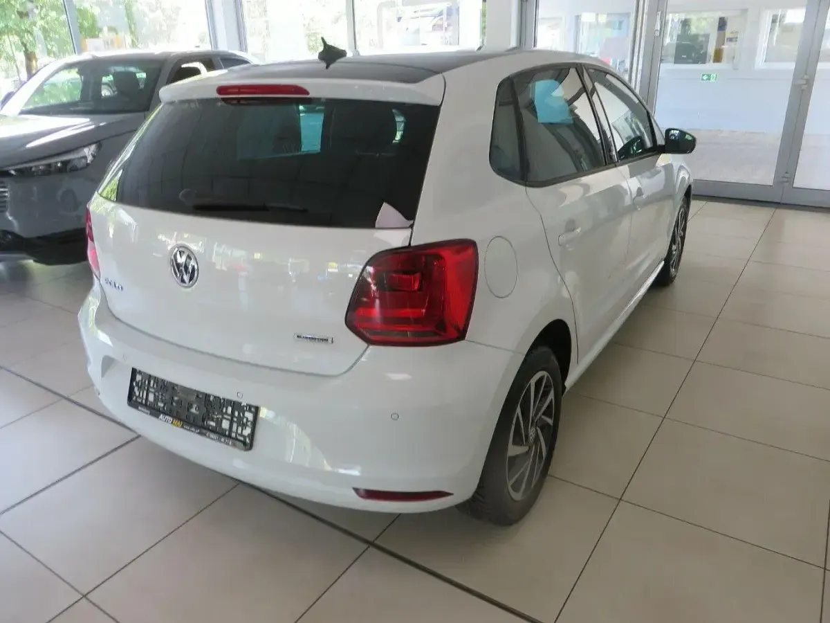 Gebraucht VW Polo Sound 75 PS (55 kW) 2018 Weiß Kleinwagen