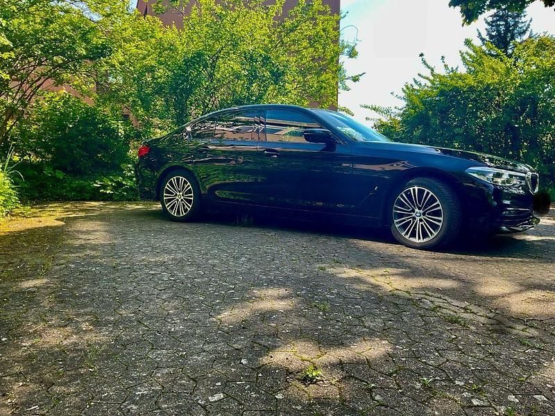 Używany BMW 530e iPerformance 252 KM (185 kW) 2018 Czarny Sedan/Limuzyna