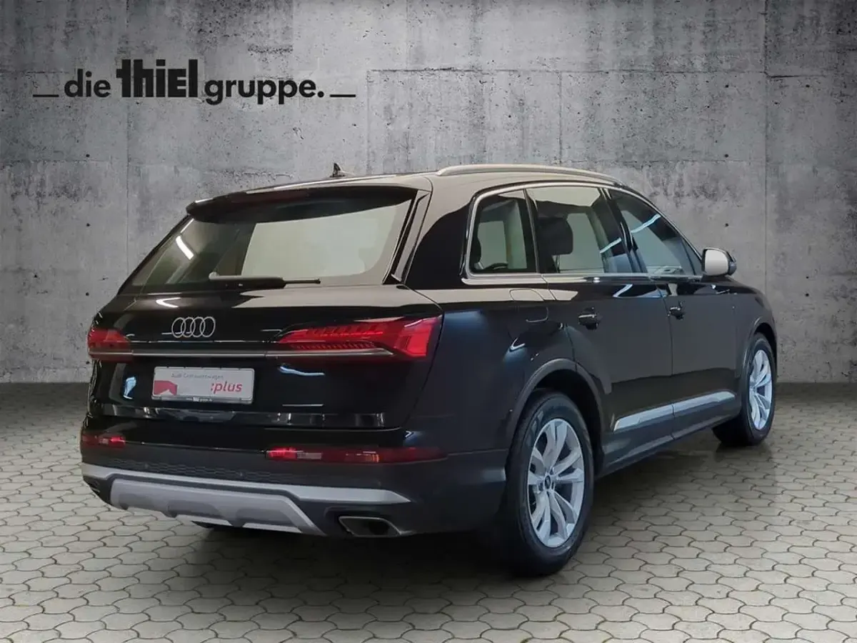 Gebraucht Audi Q7 Comfort 394 PS (289 kW) 2024 Schwarz SUV