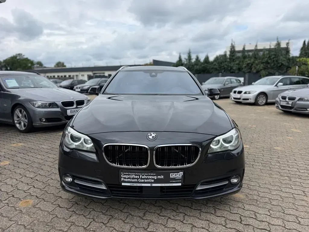 Gebraucht BMW 520 190 PS (139 kW) 2017 Grau Limousine