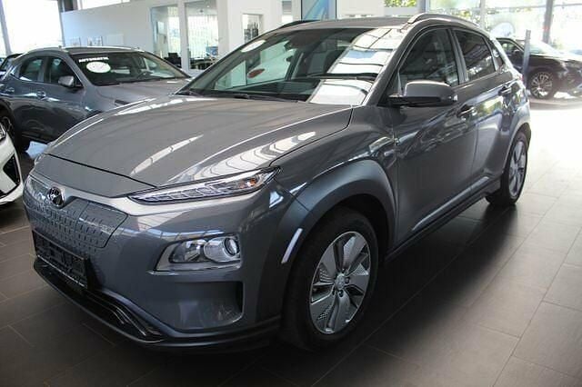 Grau Gebraucht 2020 Hyundai Kona Advantage SUV | 18.490 € (Fairer Preis) - Bild 1/2