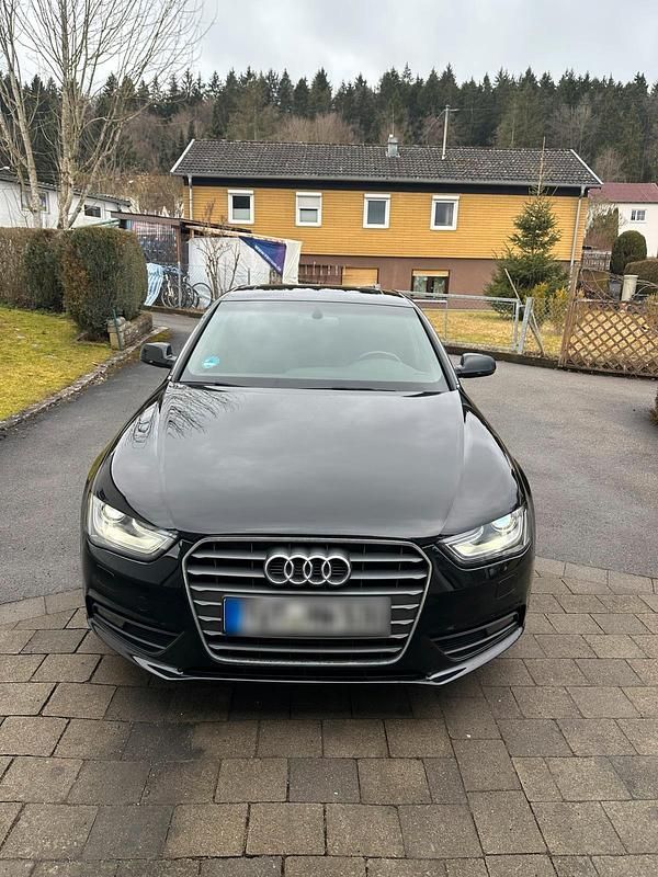 Gebraucht Audi A4 S-Line 143 PS (105 kW) 2013 Schwarz Limousine