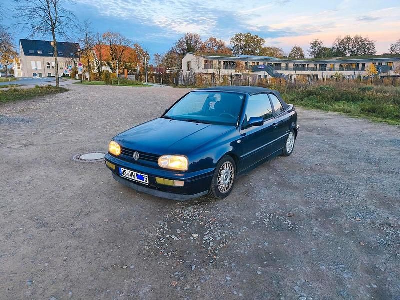 Blau Gebraucht 1996 VW Golf Cabriolet Cabrio | 999 € (Superpreis) - Bild 1/4