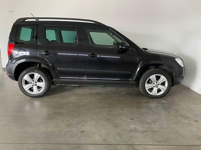 Gebraucht Skoda Yeti Ambition 105 PS (77 kW) 2013 Schwarzmagic perleffekt (metallic) SUV