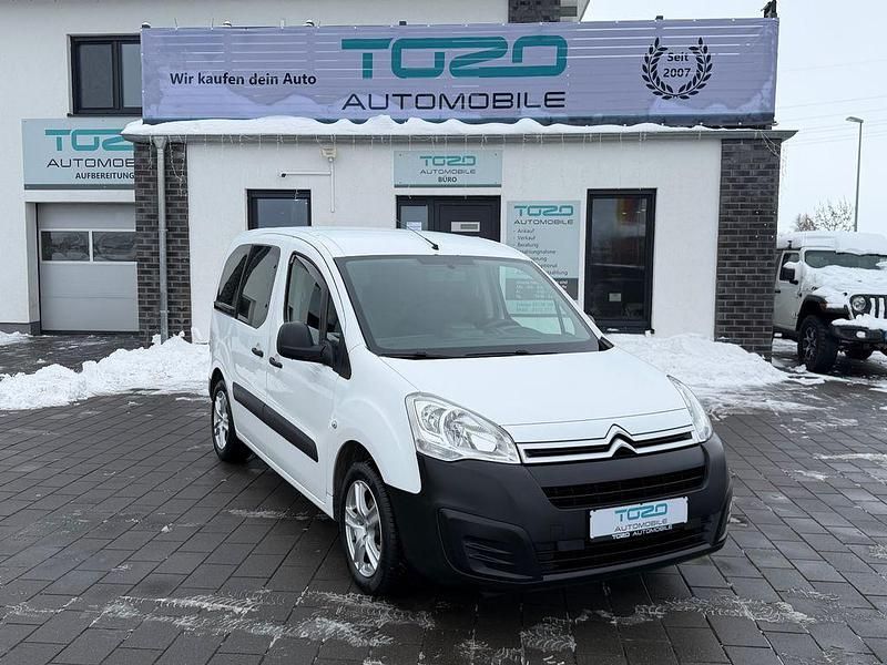 Weiß Gebraucht 2017 Citroën Berlingo Business Class Van / Kleinbus | 7.350 € (Fairer Preis) - Bild 1/4