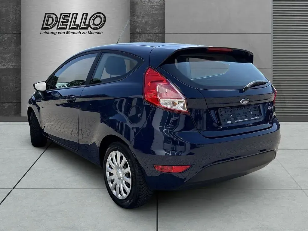 Gebraucht Ford Fiesta Cool & Sound Edition 60 PS (44 kW) 2016 Blau Kleinwagen