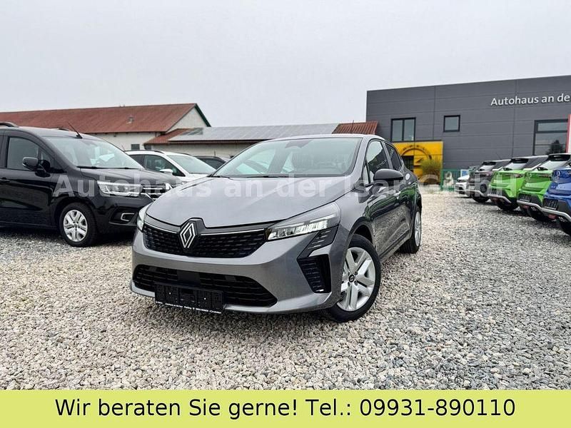 Grau Neu 2025 Renault Clio V Evolution Limousine | 17.490 € (Superpreis) - Bild 1/4