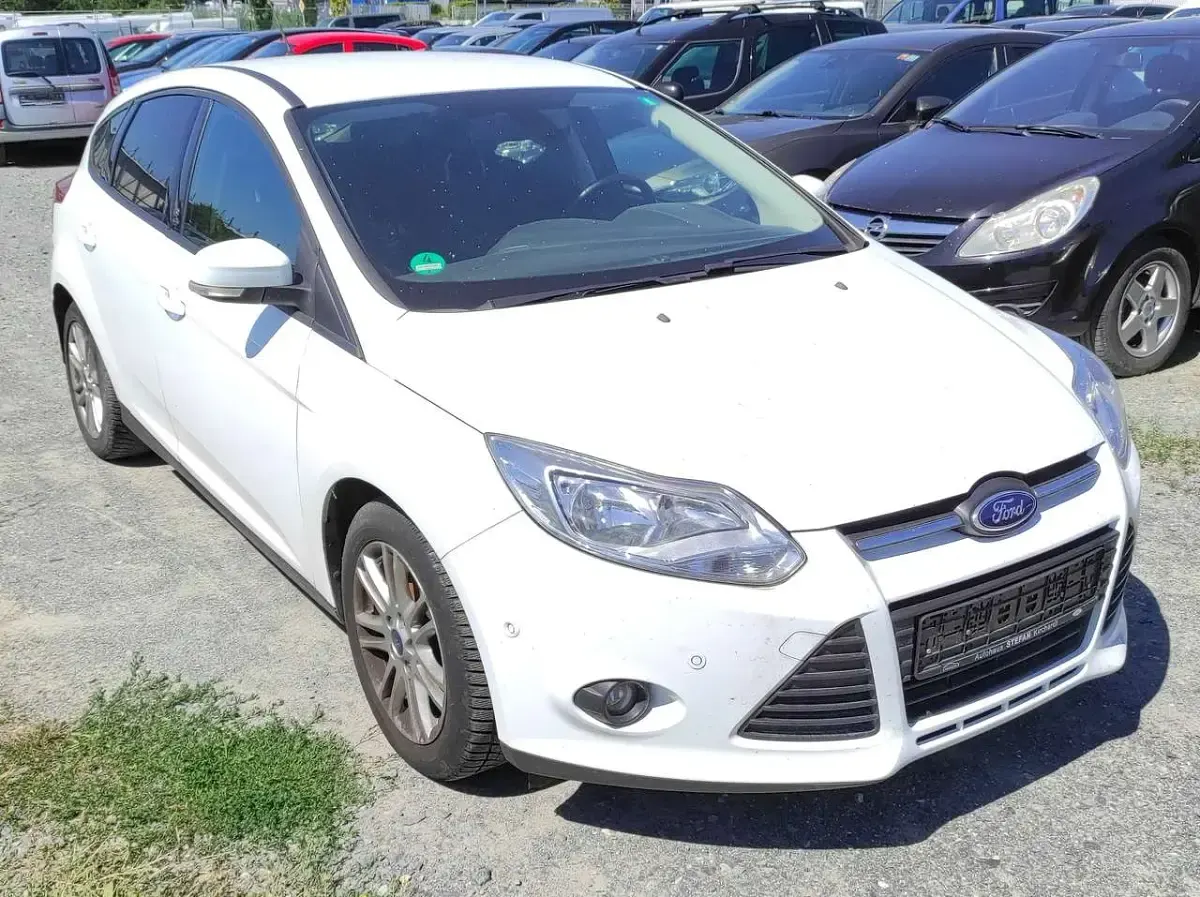 Second-hand Ford Focus 125 CP (91 kW) 2013 Alb Hatchback