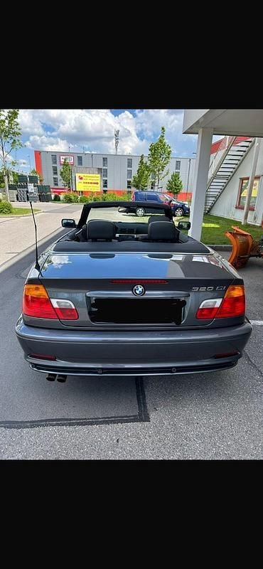 Gebraucht BMW 320 Cabriolet 170 PS (125 kW) 2003 Grau Cabrio