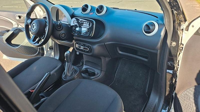 Gebraucht Smart ForFour 71 PS (52 kW) 2015 Weiß Kleinwagen