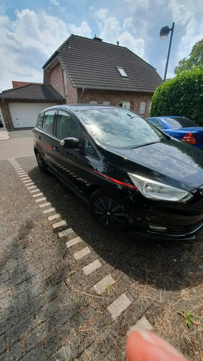 Gebraucht Ford C-MAX 125 PS (91 kW) 2018 Schwarz Van / Kleinbus